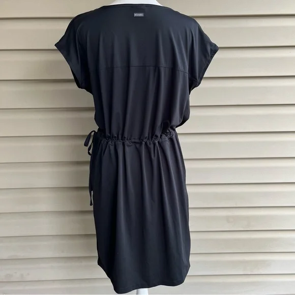 •Columbia• Black Drawstring Side Waist Athletic Dress - Size Large - Picture 6 of 9